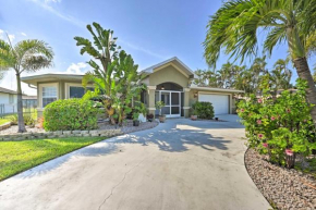 Sun-Soaked Cape Coral Getaway, 1 Mi to Dtwn!